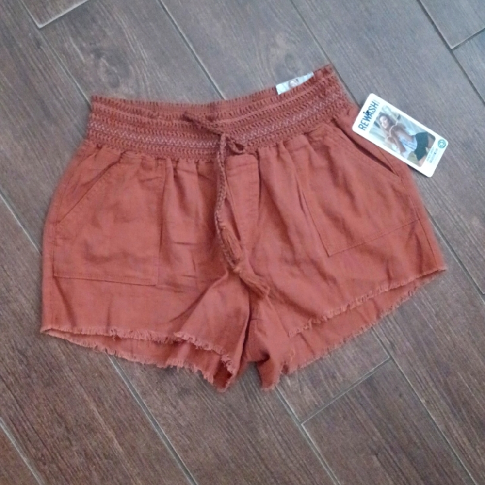 Cute burnt orange shorts